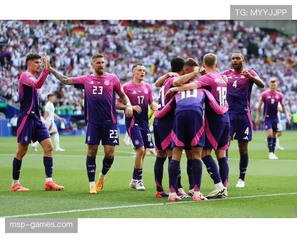 穆西亚拉脚踏标志球靴再显神勇 助力球队勇夺新胜