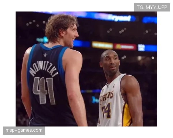 诺维茨基持续高效无球跑动拉开空间助力球队攻防转换